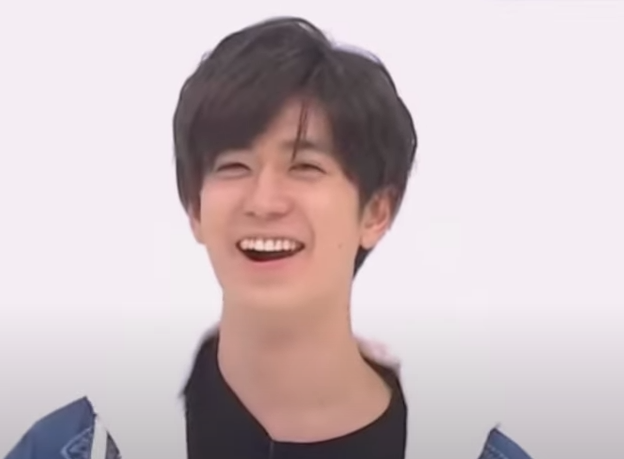 笑顔の中島裕翔